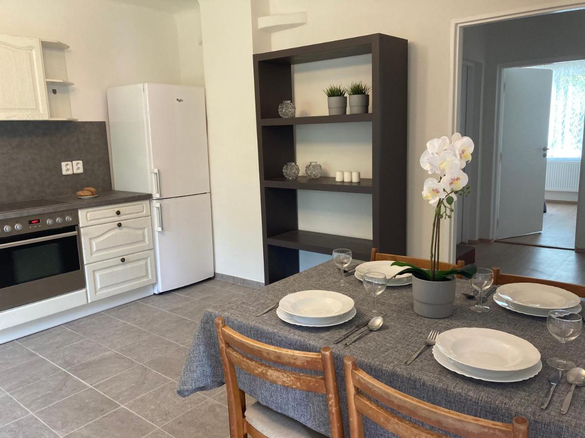 Apartmany Jevany Apartment